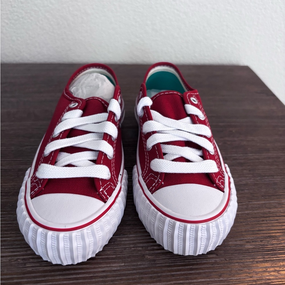 Pf Flyers Red LOW REIS sneakers in kids size 13.5